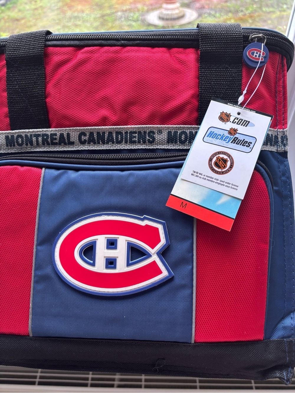NHL Montreal Canadiens Red and Blue Lunch Bag - Picture 4 of 16